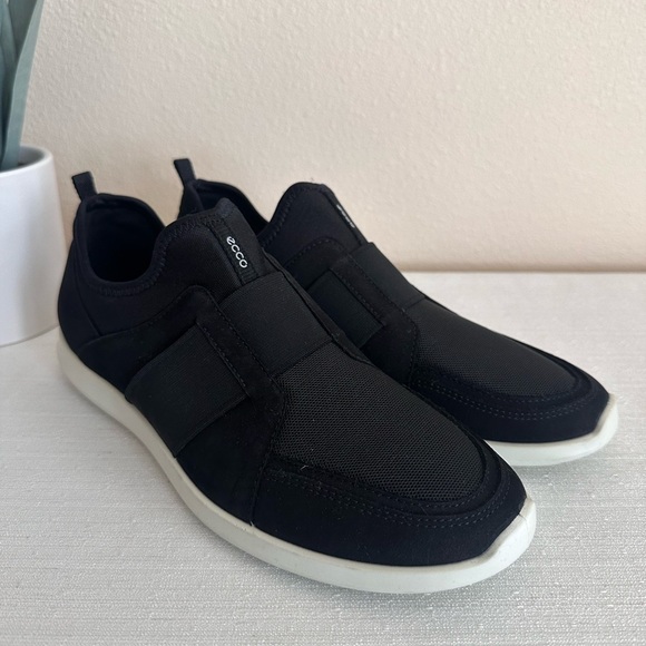 New ECCO Sense Li Black Mesh Light Slip On Casual Sneakers Women’s EU40 US9-9.5 - Picture 2 of 13